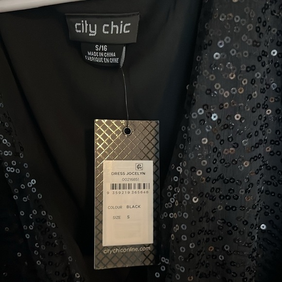 City Chic Sequin Jocelyn Dress in Claret womens size 16 - Picture 11 of 12